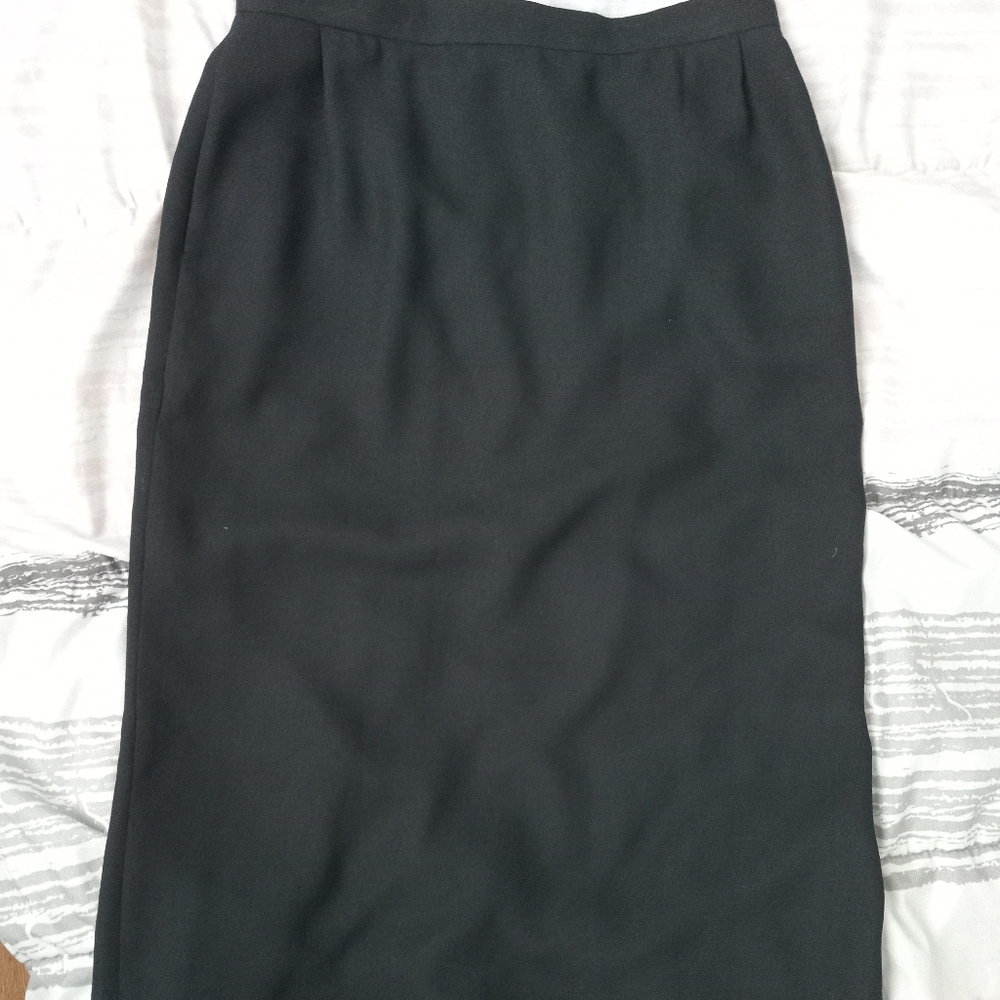 Black skirt